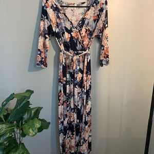 pinkblush maternity maxi dress - floral (size s)